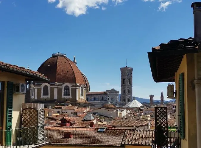 Sweetly Home In Florence